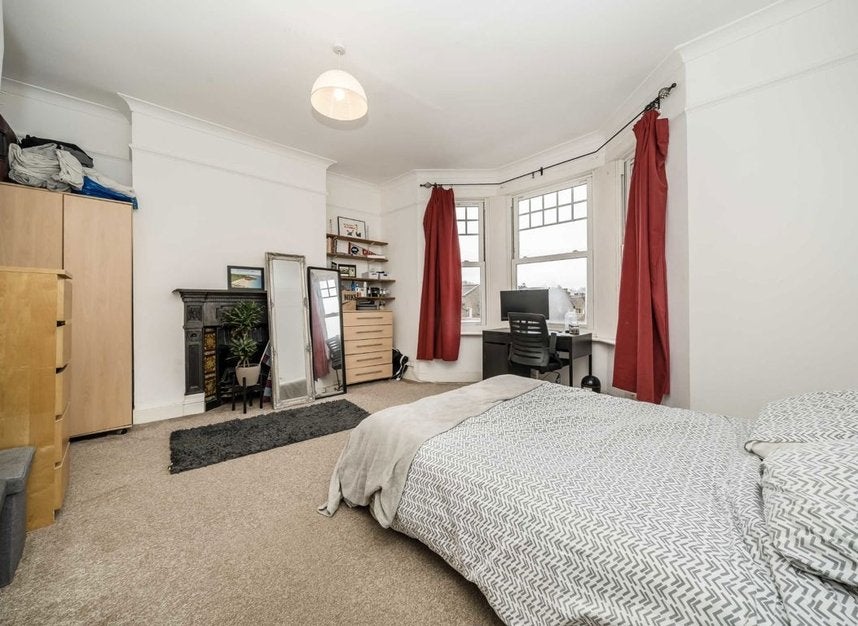 Flat Elmhurst Street in Greater London