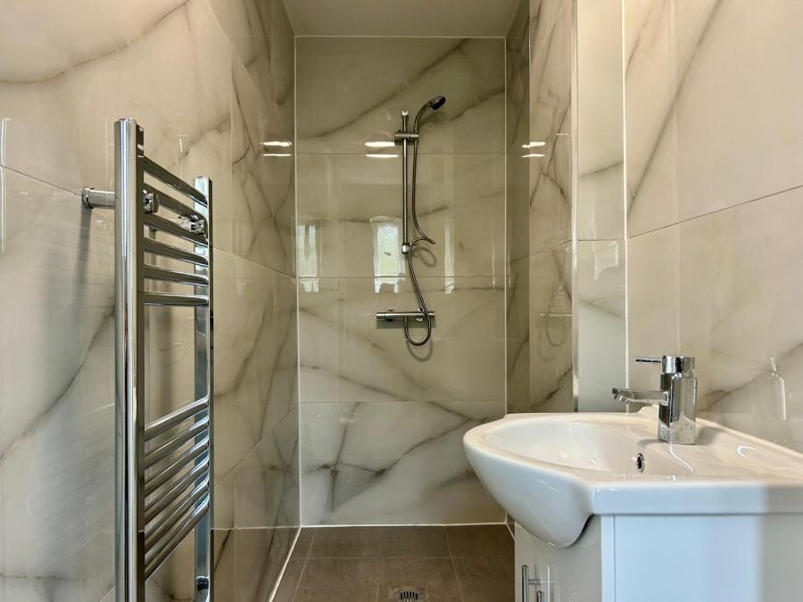 Room Ashbourne Road in Derby