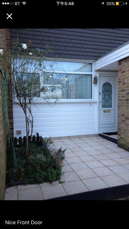 Room Bell Drive in Greater London