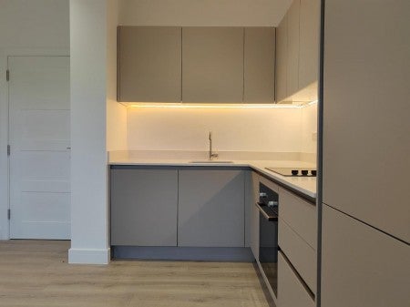 Flat Peach Street in Wokingham