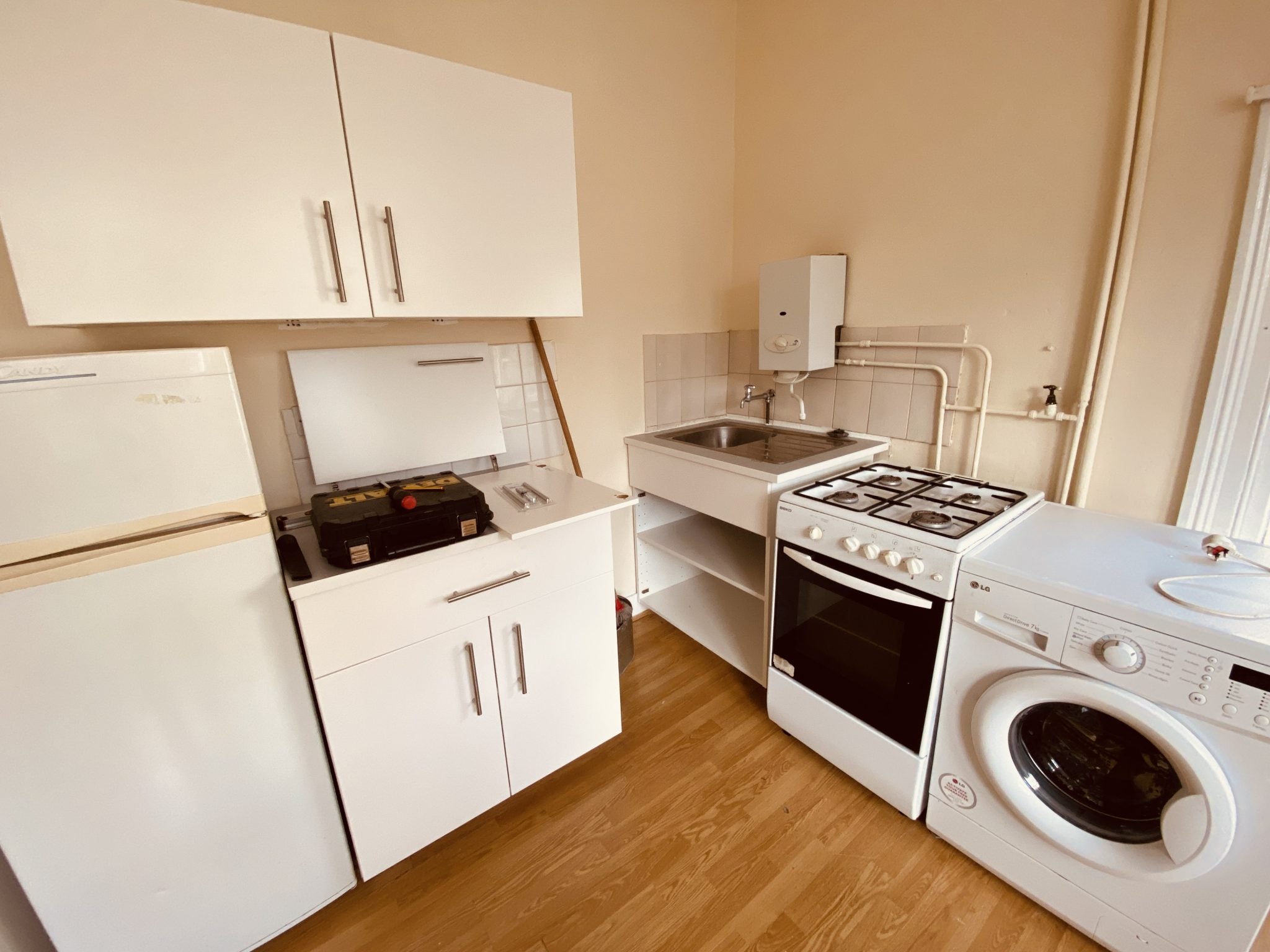 Flat Gloucester Drive in Greater London