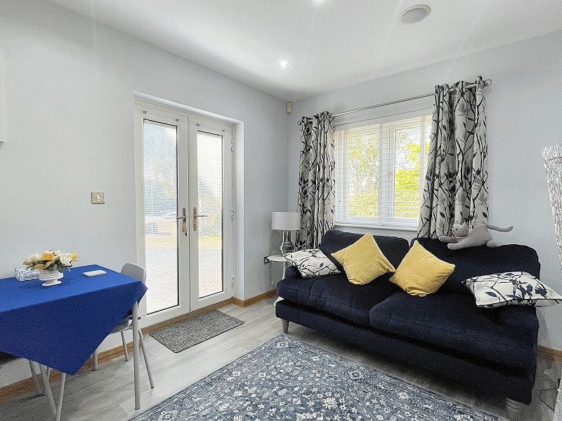 Room Combe Lane in Weare