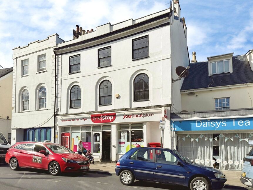 Flat The Strand in Teignbridge