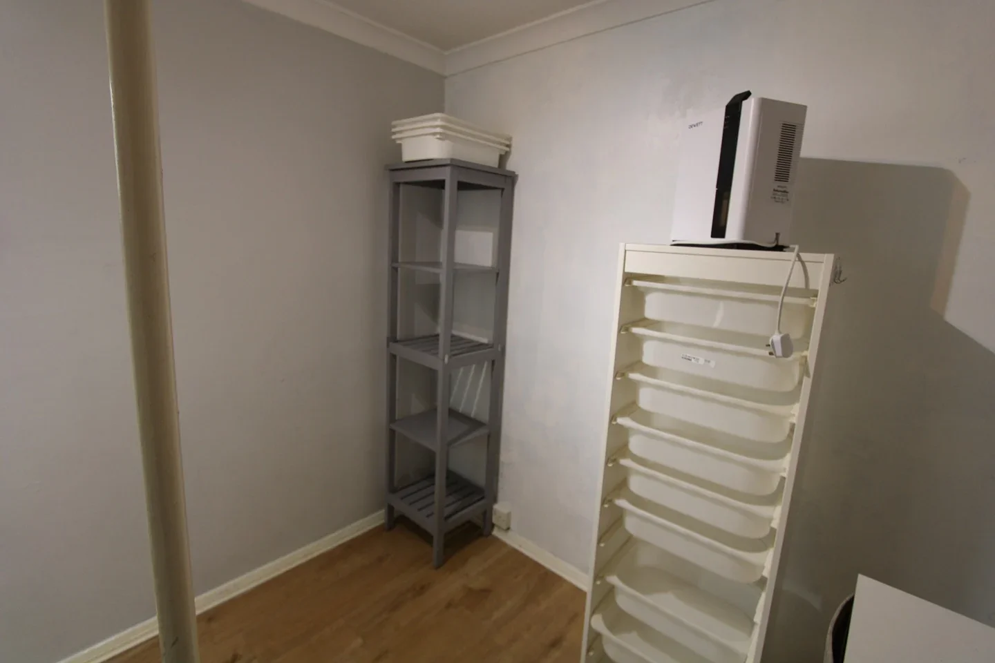 Flat Longford Court in Epsom and Ewell