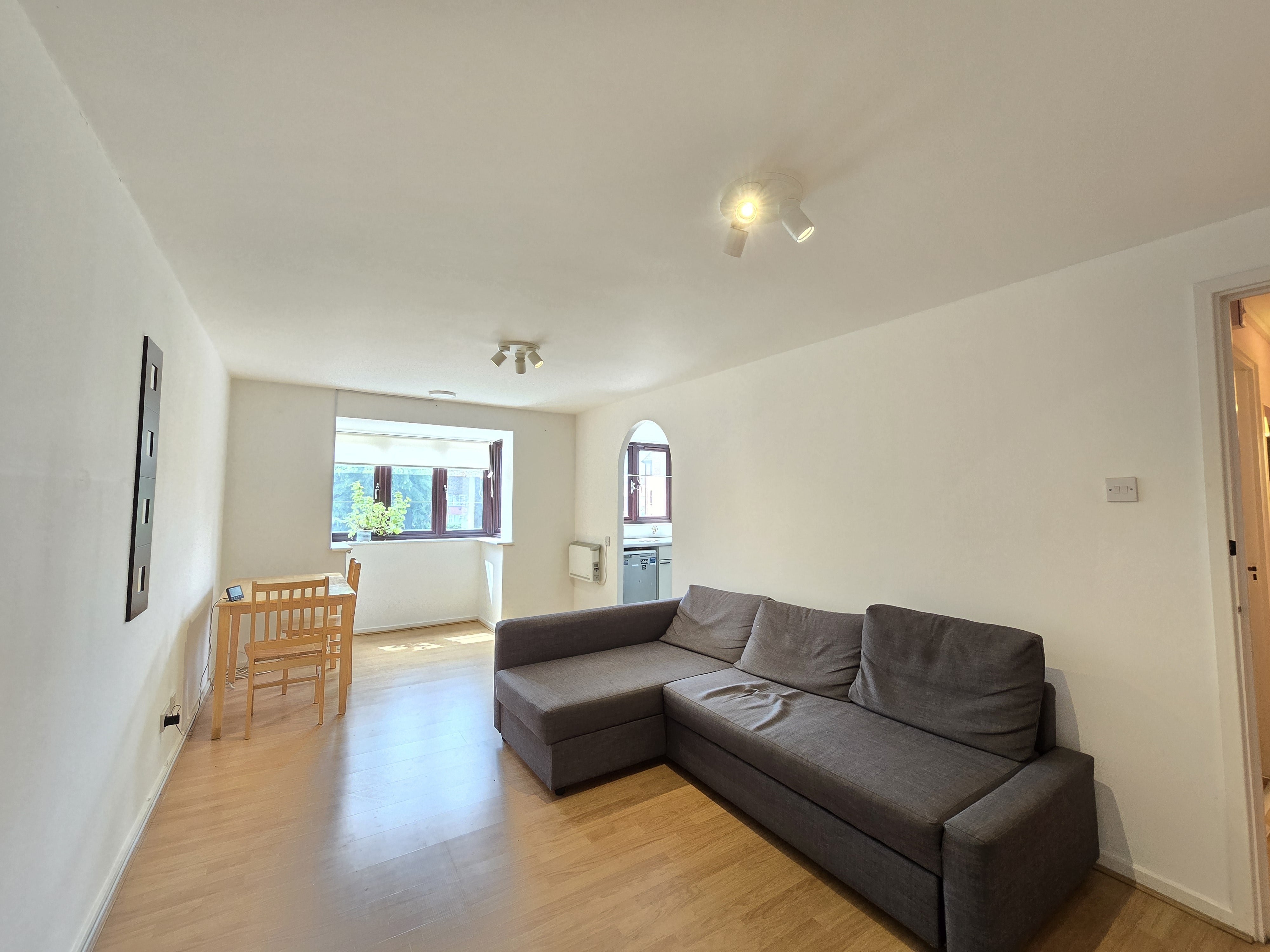 Flat Harrier Road in Greater London