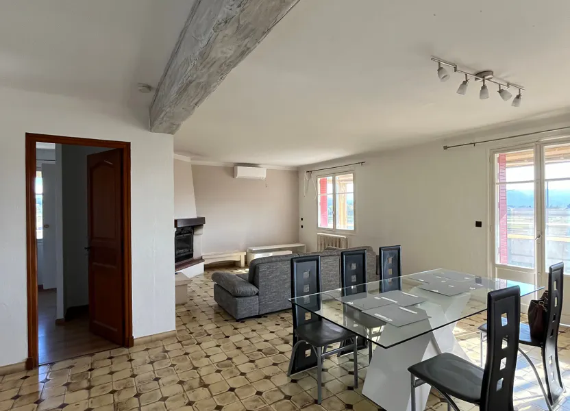 Appartement Chemin des Quatre Tours à Villeneuve