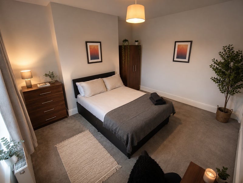 Room Long Causeway in Wakefield