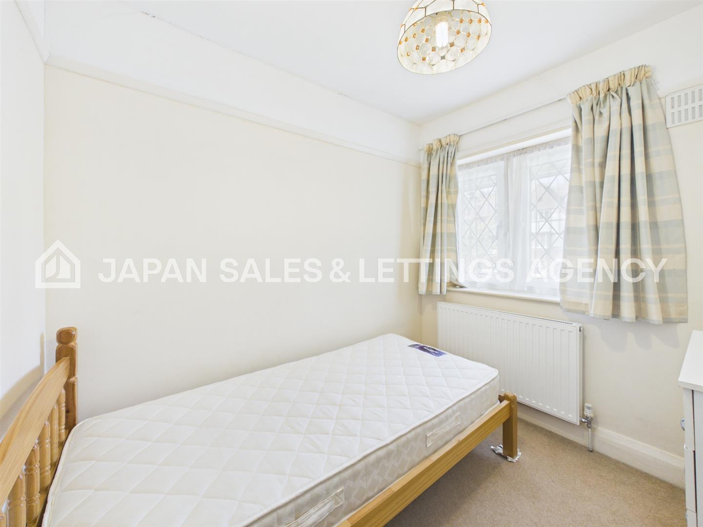 House Links Road in Greater London