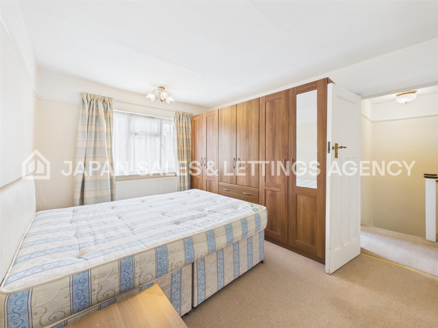 House Links Road in Greater London