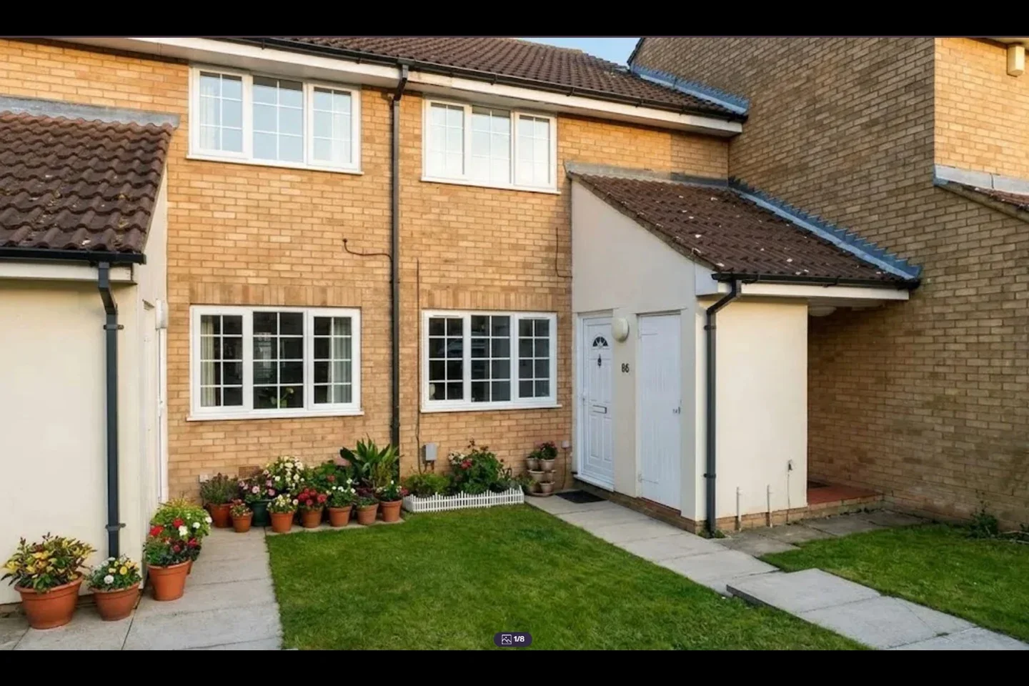 Flat Claverley Green in Luton