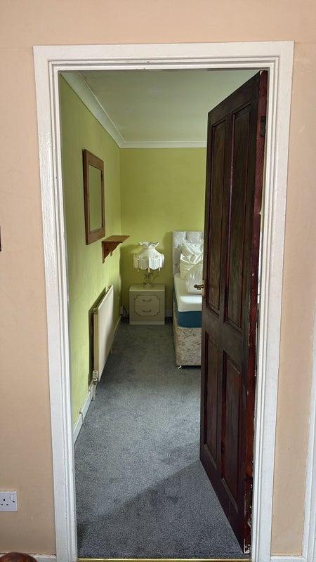 Room Menai Way in Cardiff