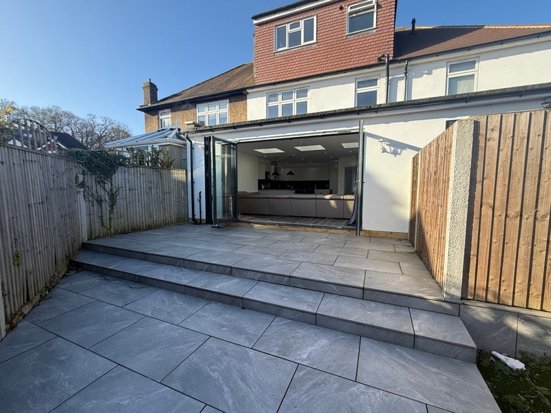 Room West Way in Greater London