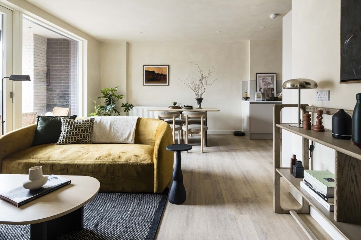 Flat Clayton Road in Greater London