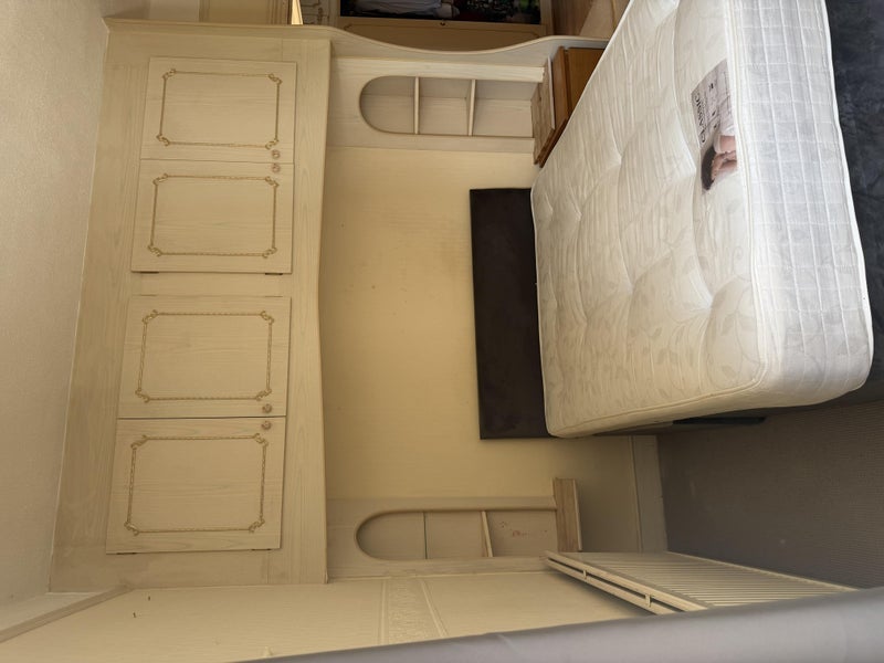 Room Beecroft Road in Greater London