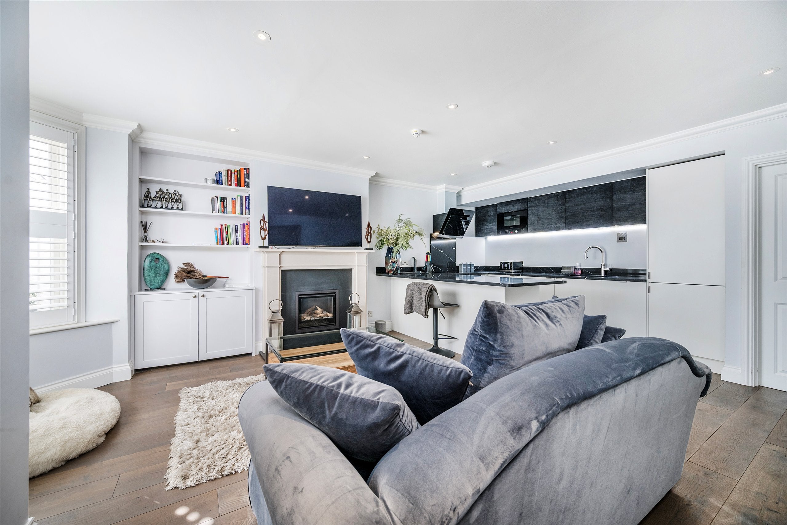 Flat Burnaby Street in Greater London