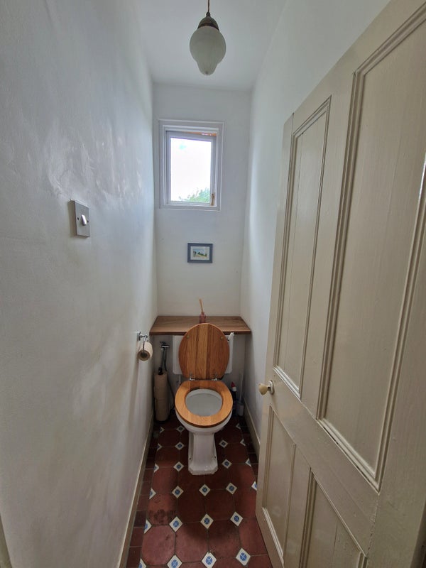 Room Lansdowne Road in Greater London