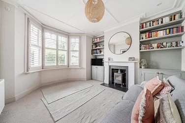 Flat Freshford Street in Greater London