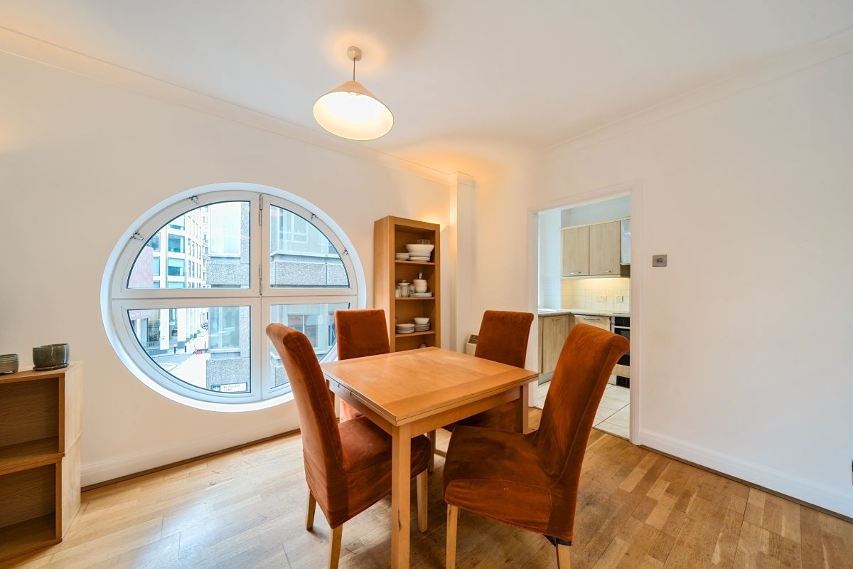 Flat Botolph Lane in City of London