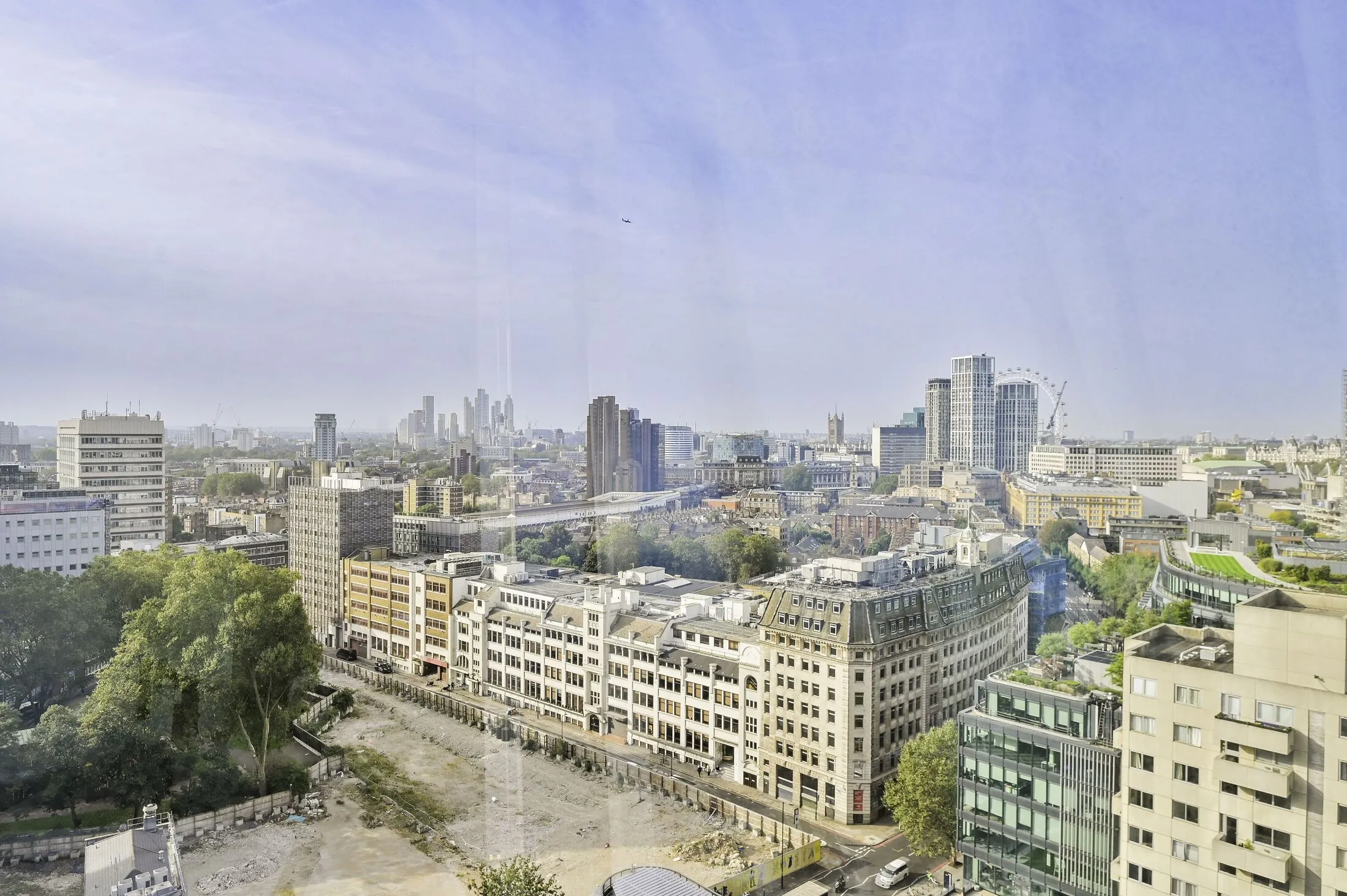 Flat Blackfriars Road in Greater London