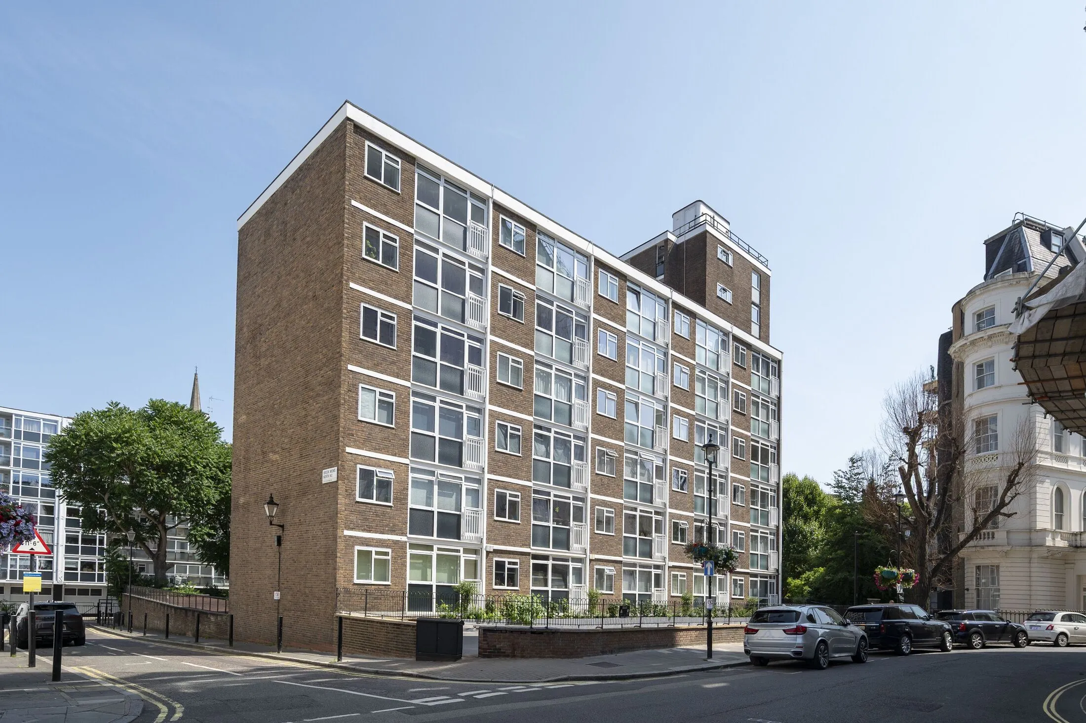 Flat Elms Mews in City of Westminster
