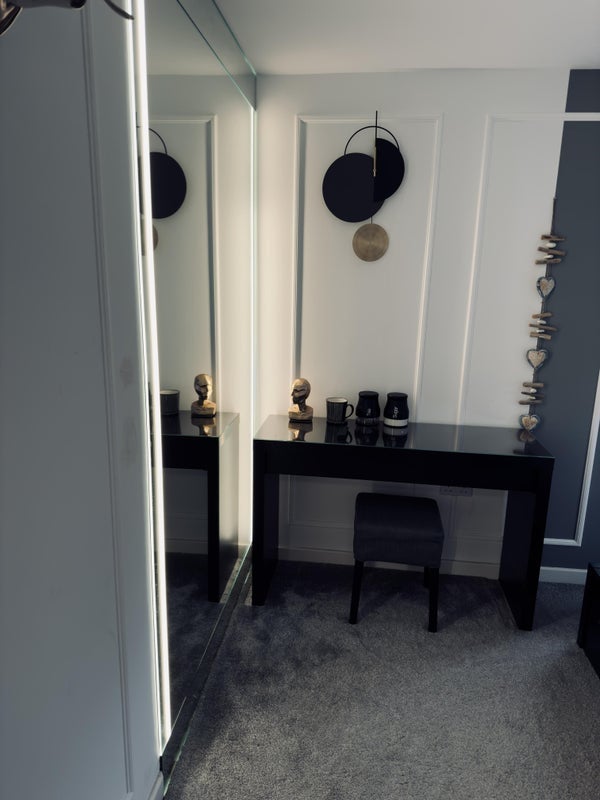 Room Blossom Way in Salford
