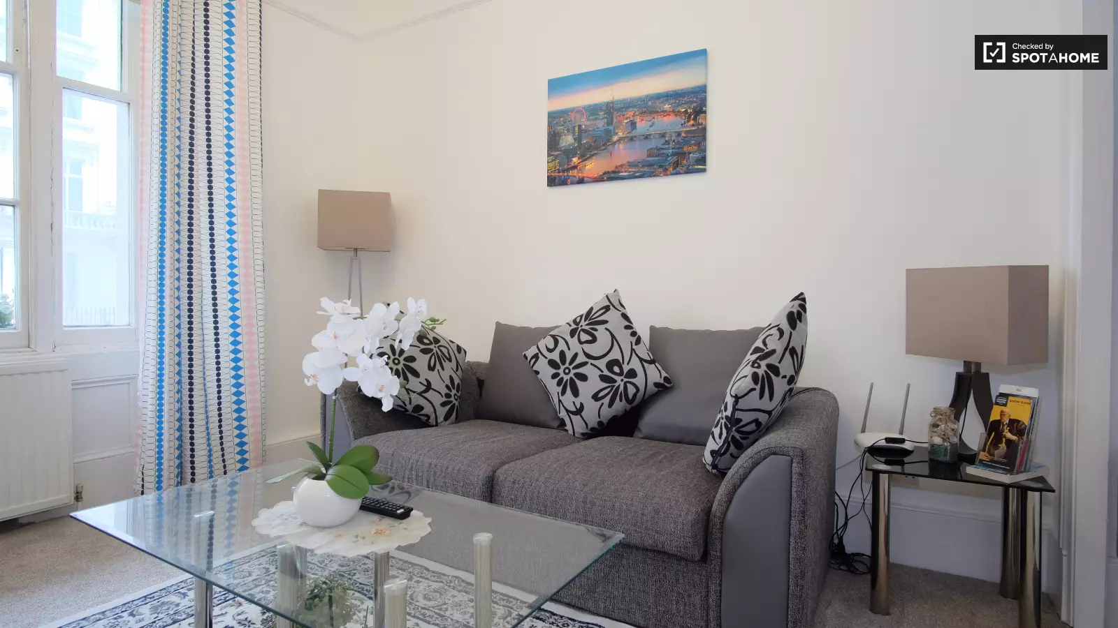 Flat Churchill Gardens Road in City of Westminster