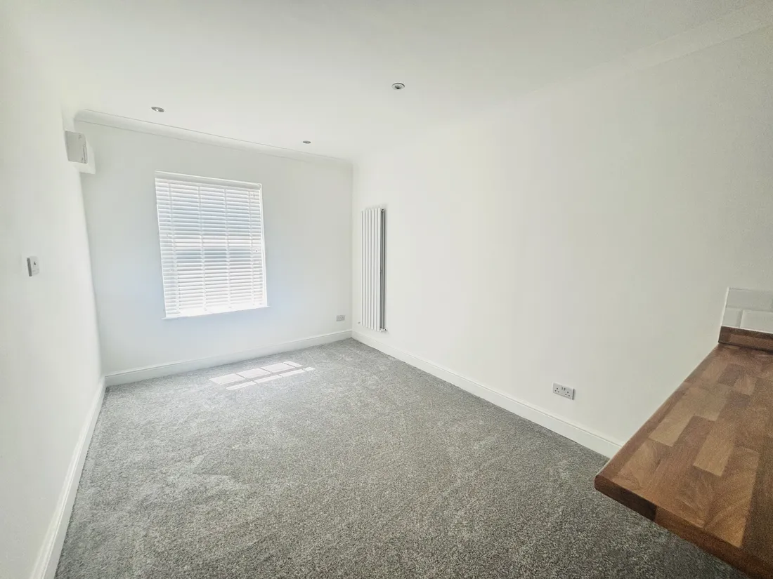 Flat Newlands Street in Barry