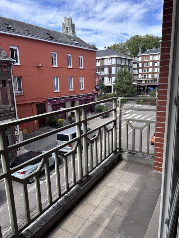 Flat Rue Victor Hugo in Rouen