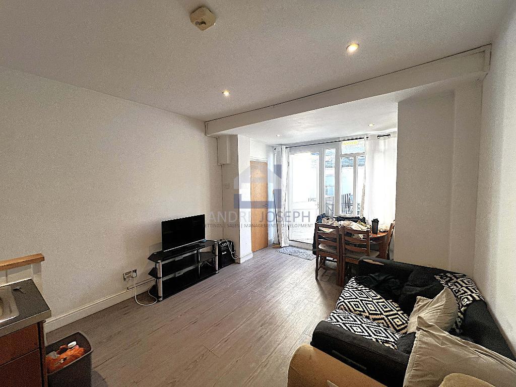 Flat Clapham Common South Side in Greater London