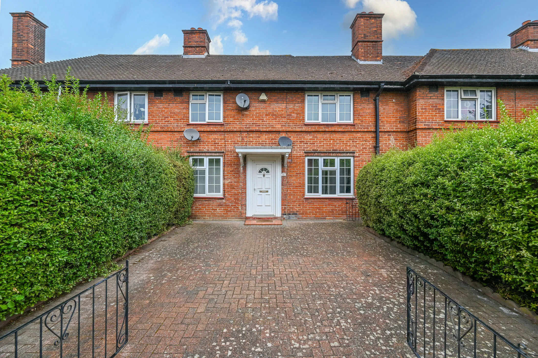 House Hilary Road in Greater London