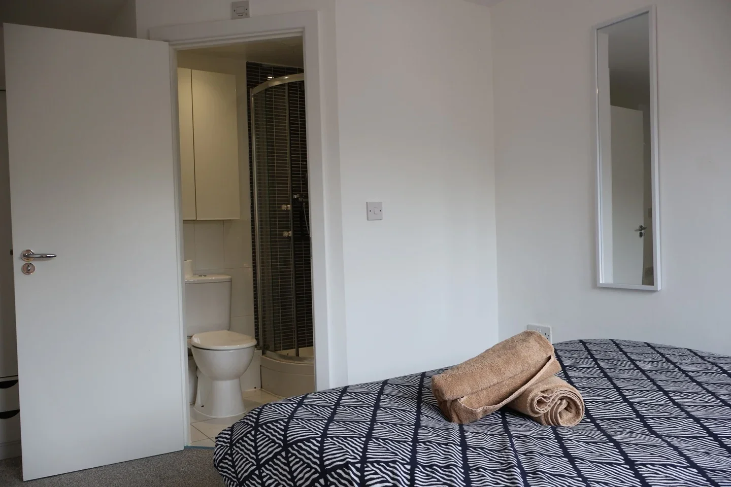 Flat Hatfield Road in St Albans