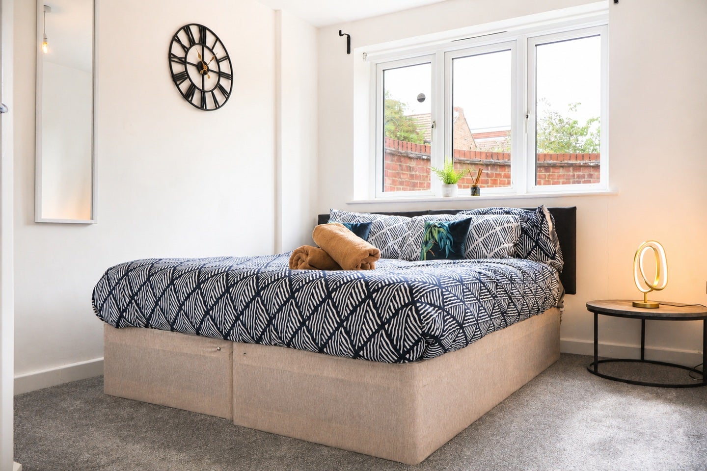 Flat Hatfield Road in St Albans