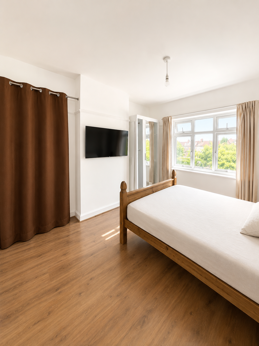 Room Southbury Road in Greater London