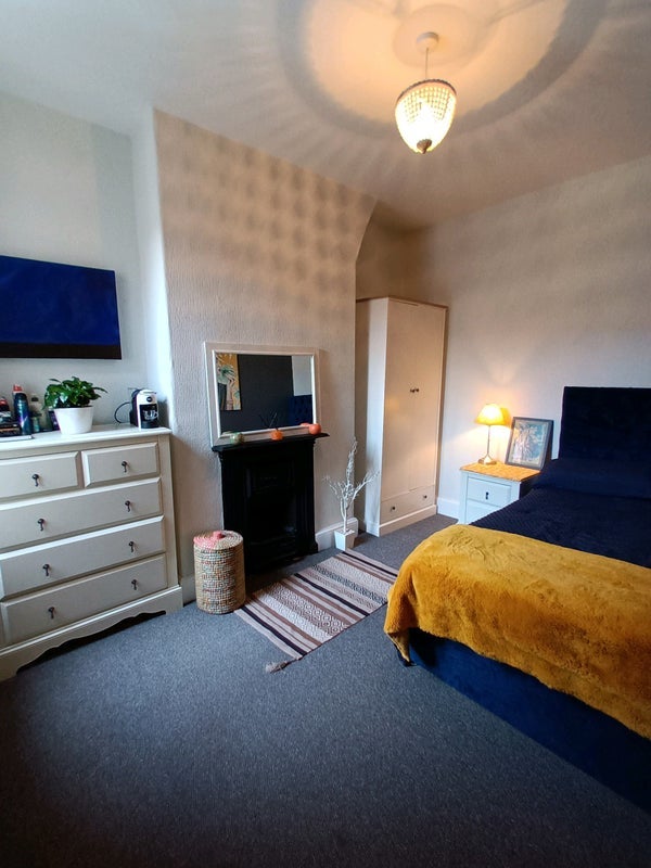 Room Errol Street in Liverpool