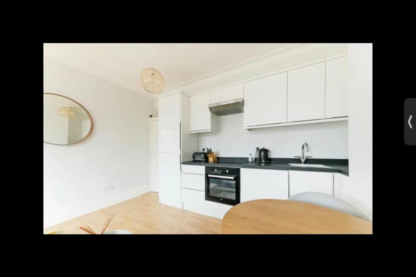 Flat Grayham Road in Greater London