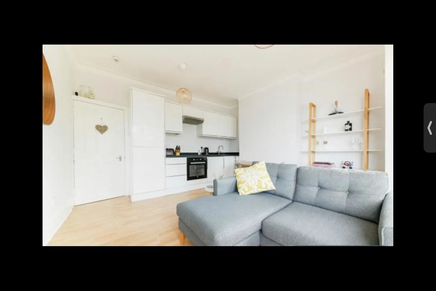 Flat Grayham Road in Greater London