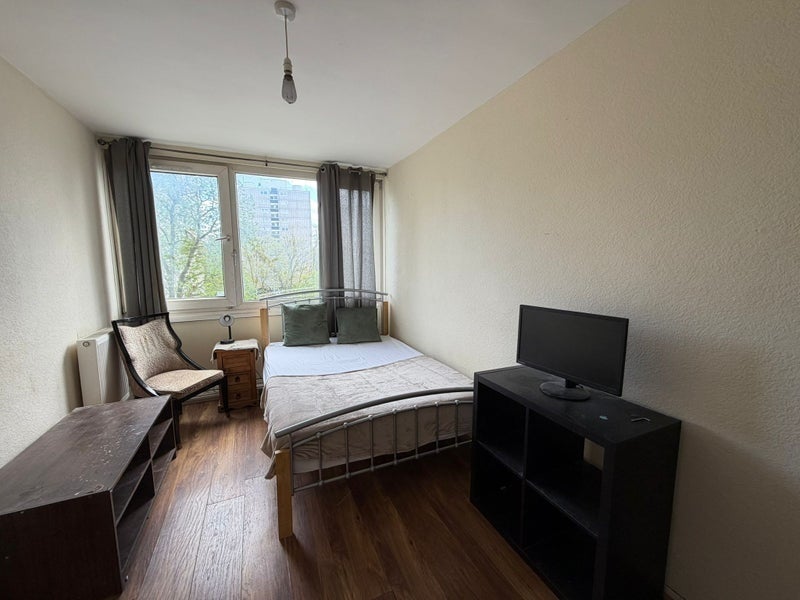 Room Sherfield Gardens in Greater London