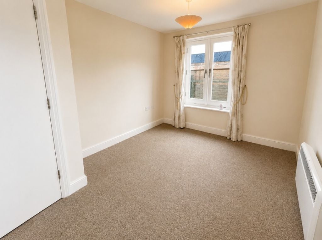 Flat South Square in Winchester