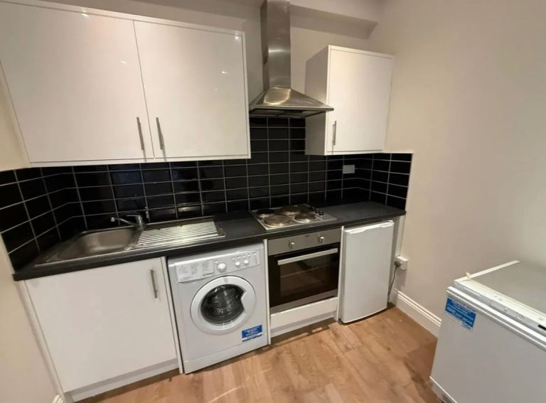 Flat The Broadway in Greater London