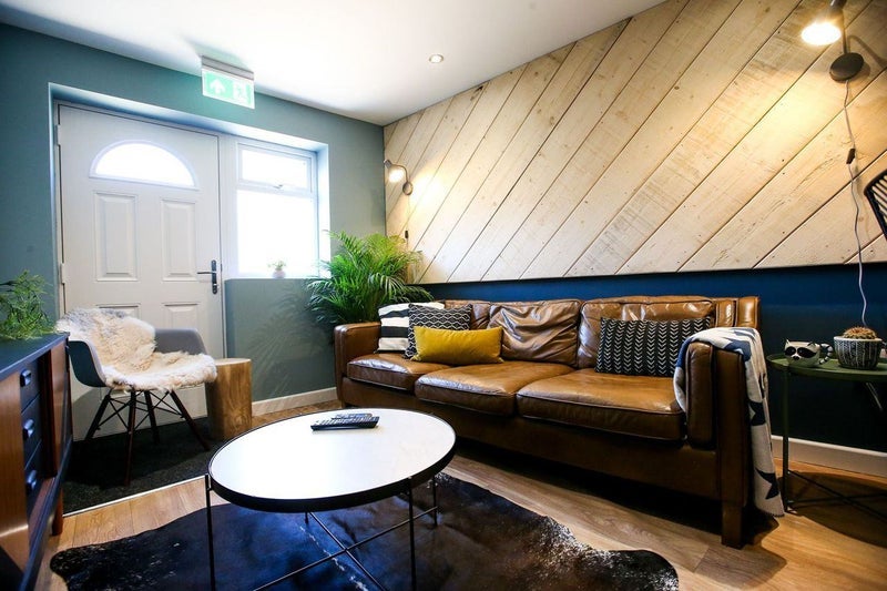 Room Clifton Road in Salford