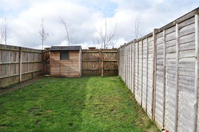 Room Sparrowhawk Way in Bracknell