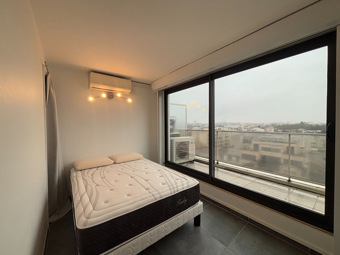Appartement Place Drouet d'Erlon à Reims