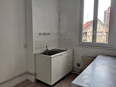 Flat Rue Saint-Jean in Gournay-en-Bray
