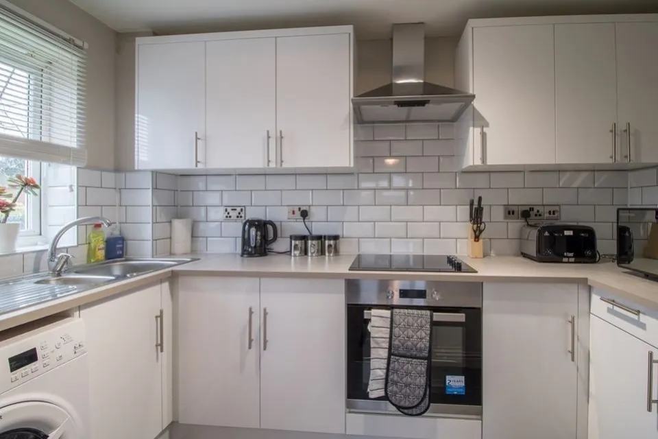 Flat Peterhouse Close in Peterborough