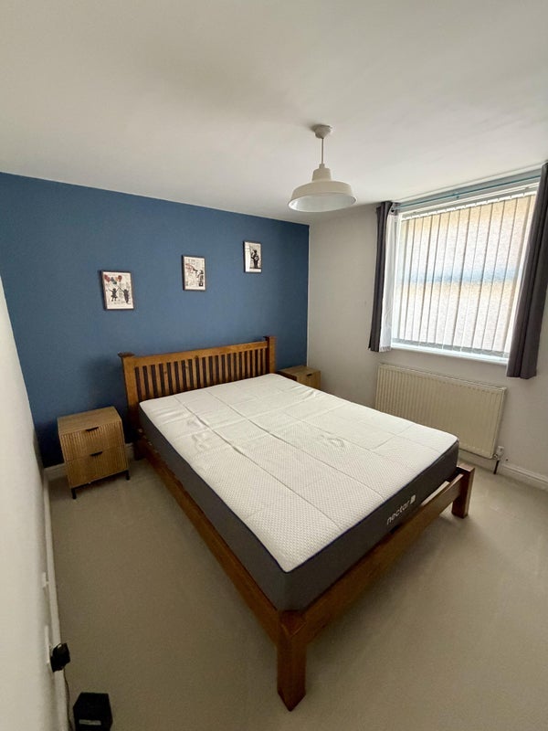 Room Delahays Range in Manchester