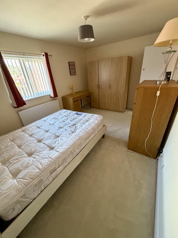 Room Delahays Range in Manchester