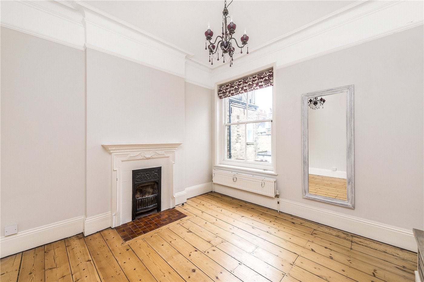 Flat Lydhurst Avenue in Greater London