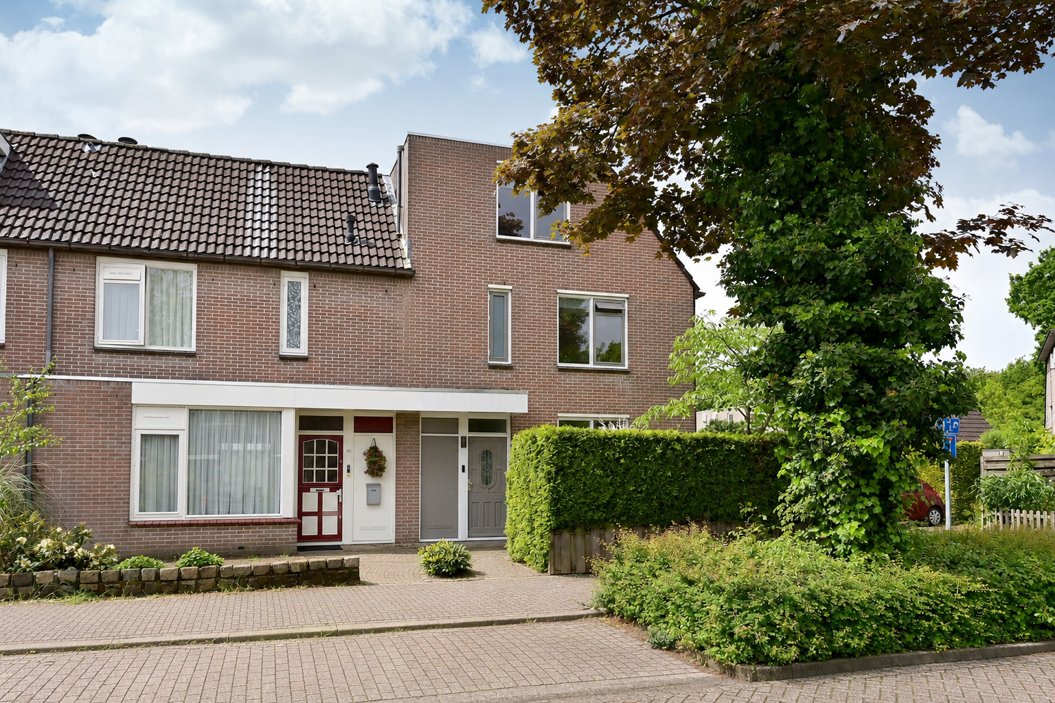 Huis Brederode 27 in Huizen
