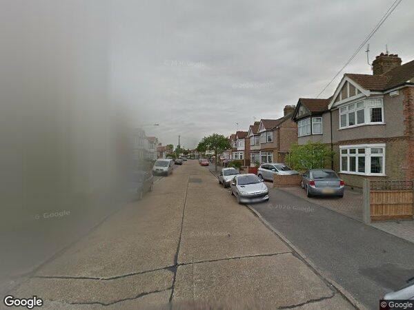 Room Philip Avenue in Greater London