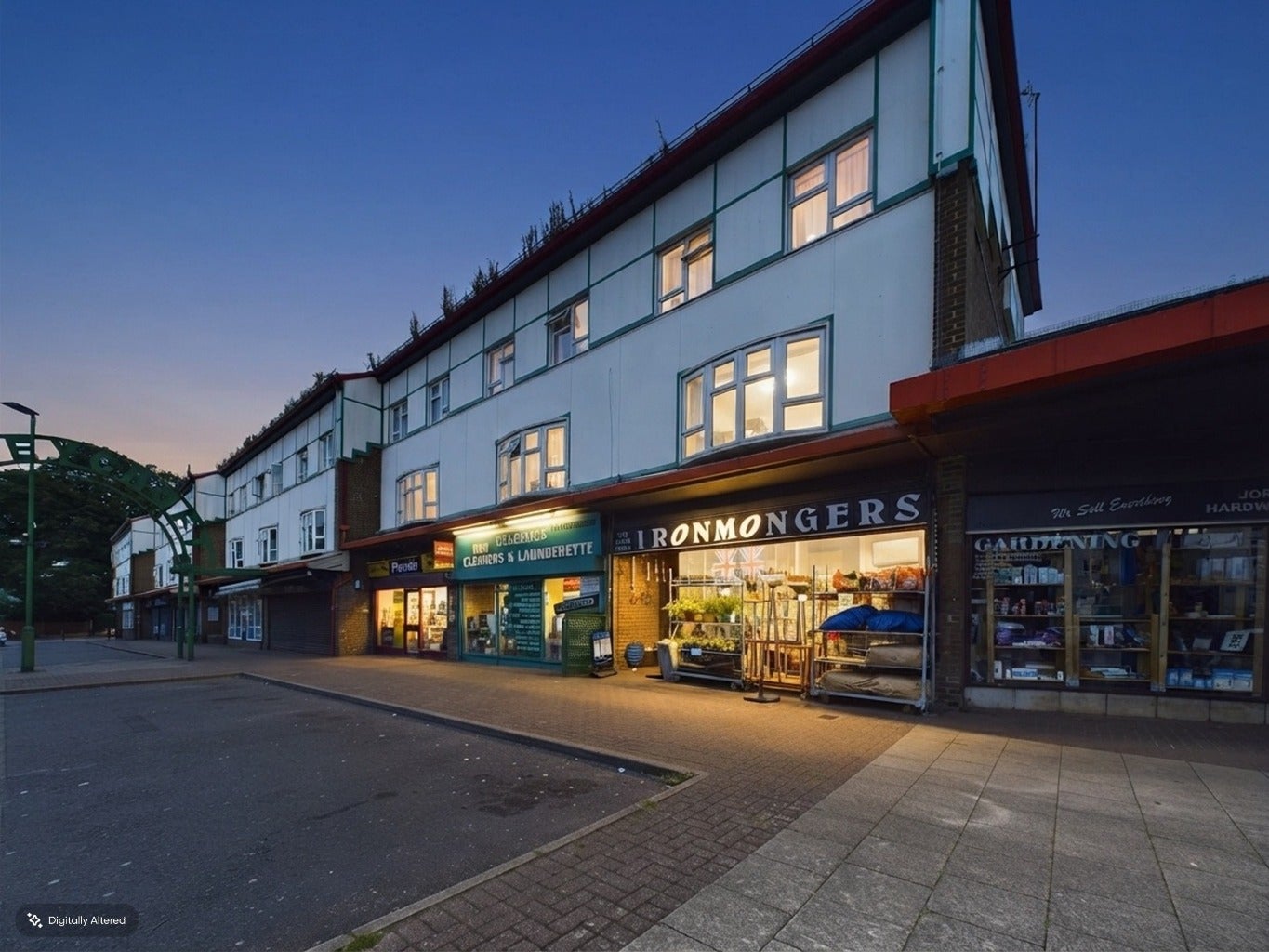 Flat Parkwood Drive in Dacorum